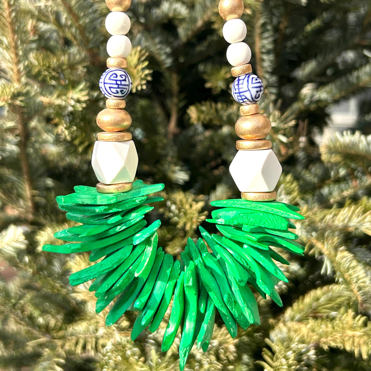 Green Wood Beaded Statement Necklace: Chunky Preppy Jewelry Chinoiserie Beads